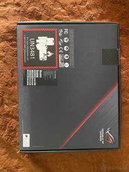 Asus ROG Strix Scar II - 8
