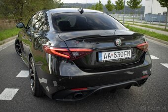 Alfa Romeo Giulia 2.0 AWD VELOCE Ti Q4 / AJ NA SPLÁTKY / - 8