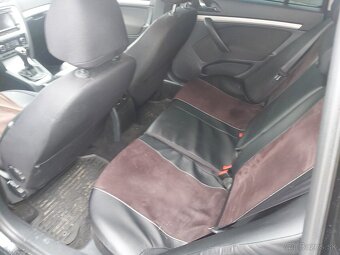 Škoda Octavia Combi 1.6 TDI CR DPF Elegance - 8