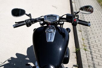 Yamaha XVS 1300 CU Stryker - 8