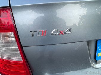 Skoda Superb 2.0 TDI 4x4 DOVOZ GB - 8