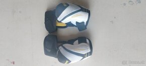 Vybava pre mladeho hokejistu/brankara - 8