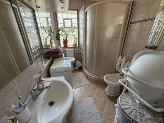 RODINNÝ DOM - ČARADICE - 8