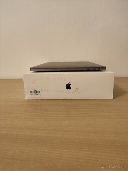 MacBook Pro 15 2018 i5 8GB 512GB - 8