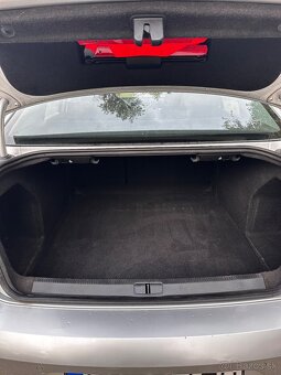 Volkswagen Passat b7 1.6tdi - 8
