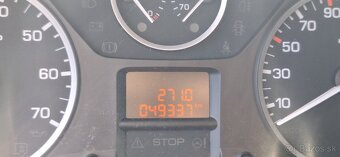Citroen Berlingo 1,6e Benzín 5 miestne - 8