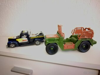 Dodávka + zadarmo autá - 8