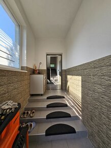 Veľkorysý 5 izbový rodinný dom Nová Dubnica - Veľký Kolačín - 8