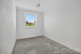 BOSEN | Na predaj 3 izbový rodinný dom, ktorý je súčasťou dv - 8