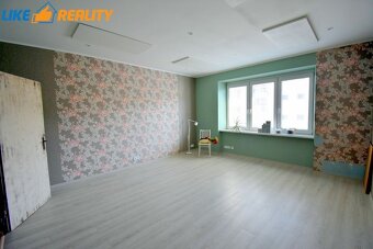 Veľkometrážny 3 izbový byt Vrútky - 8