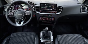 Kia XCeed 1.5 T-GDi Platinum / NOVÉ VOZIDLO / - 8