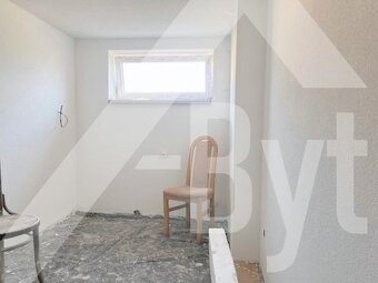 RODINNÝ DOM BANIČNÉ / rekonštrukcia / štádium holodom / - 8