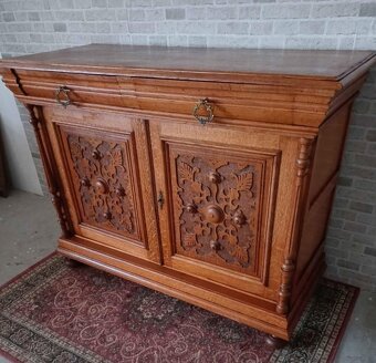 Starožitný nabytok - 8