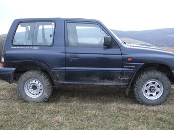 Mitsubishi pajero FL 2.5  85kw - 8