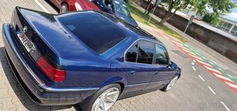 Predám BMW e38 740i bazvanos - 8