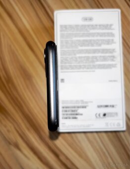 Predám Iphone 11 128gb - 8
