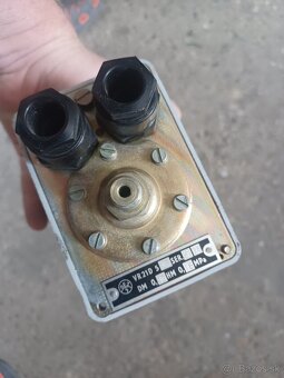 Tlakový spínač VR21D 50 - 8