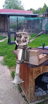 Predám 4 koňove lodné motory - 8