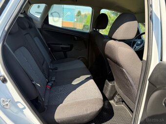 Predám Kia Venga 1.4 benzín 2011 nová STK/EM - 8