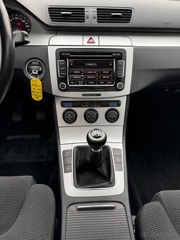 Volkswagen Passat 2.0TDI CR 81KW Comfortline - 8