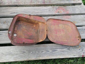 Kaslík na batériu na Jawa, CZ, 350, 250, 175, panelka - 8