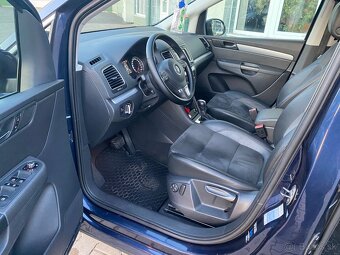 VW SHARAN 2.0TDI - DSG - 7.MIESTNY - 8