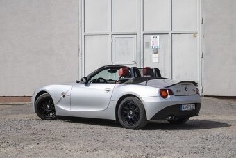 BMW Z4 Cabrio 2.5 i - 8