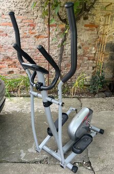 Eliptický trenažér Techfitt 2900 - 8