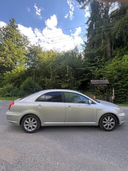 TOYOTA AVENSIS 2.2D - 8