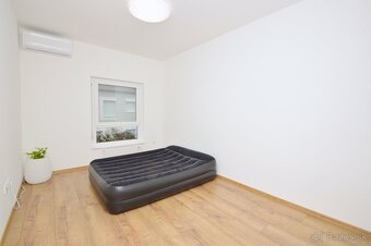 Predaj 2i byt s balkónom v uzavretom areáli -Viladomy, Rajka - 8