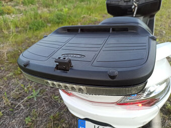 Predám SUZUKI BURGMAN 400 - 8