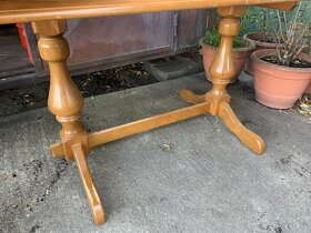 Masívny dubový jedálenský rozkladací stôl - 8