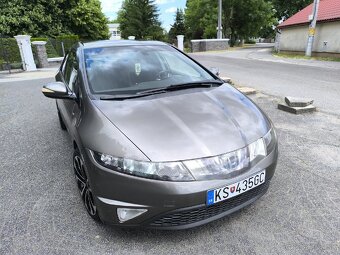 Honda Civic 8g 1.8 V-tec - 8