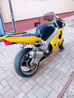 Suzuki gsxr 750 - 8