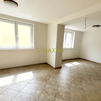 TOP- Lukratívny poschodový RD v žiadanej časti Karlovej Vsi- - 8