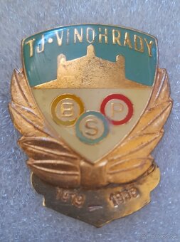 Kúpim odznaky 3 - 8