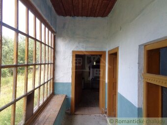 VÝRAZNE ZNÍŽENÁ CENA - Pôvodné gazdovstvo v peknom prostre - 8