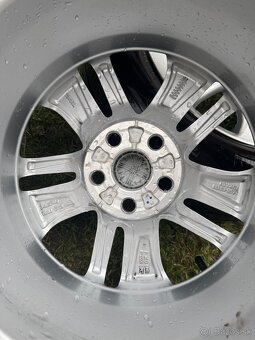 Toyota Sada R15 185/65 ET45 s TPMS - 8