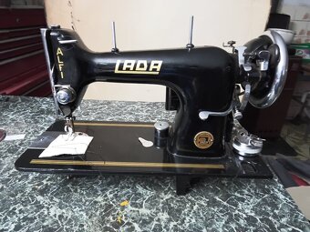 Šijacie stroje - 8