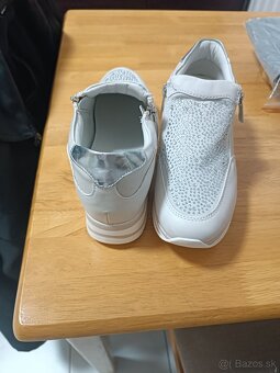 Dámske tenisky na platforme - 8