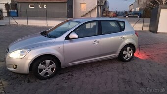 Kia ceed 1,6 benzín výkon 93kw r.v.2008 - 8