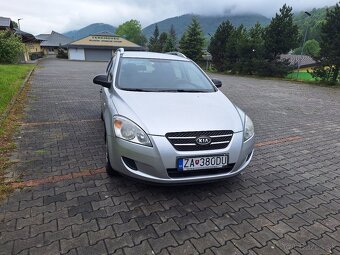Kia Ceed combi 1.4 benzin 77 kw rok 5/2008 180000 km - 8