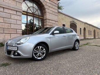 Alfa Romeo Giulietta 1.6 JTD Distinctive - 8