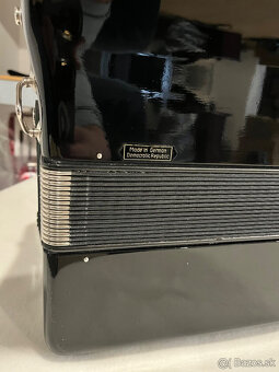 Predám akordeón WELTMEISTER METEOR 120 BASOVÝ - používaný - - 8