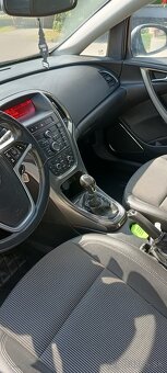 Opel Astra 1.7 Cdti - 8
