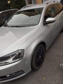 Predám VW Passat B7 4x4 combi automat 125kw - 8