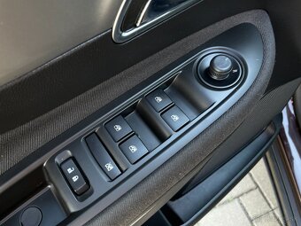 Opel MOKKA 2015 Benzín - 8