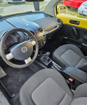 Volkswagen NEW BEETLE 1.6 - benzín - 8