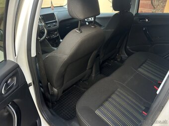 Peugeot 208 1.2i PureTech - 8