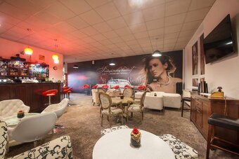 EXKLUZÍVNE - PREDAJ - HOTEL Liptovský Ján, 25 izieb, 7334 m2 - 8